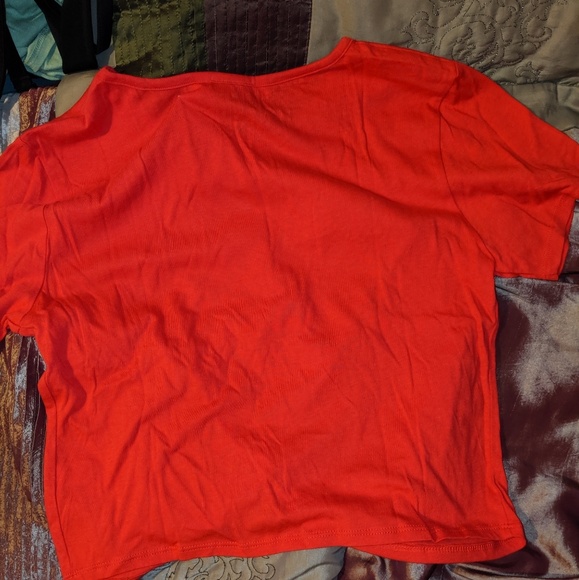 New pacsun red crop knot shirt - Picture 3 of 3